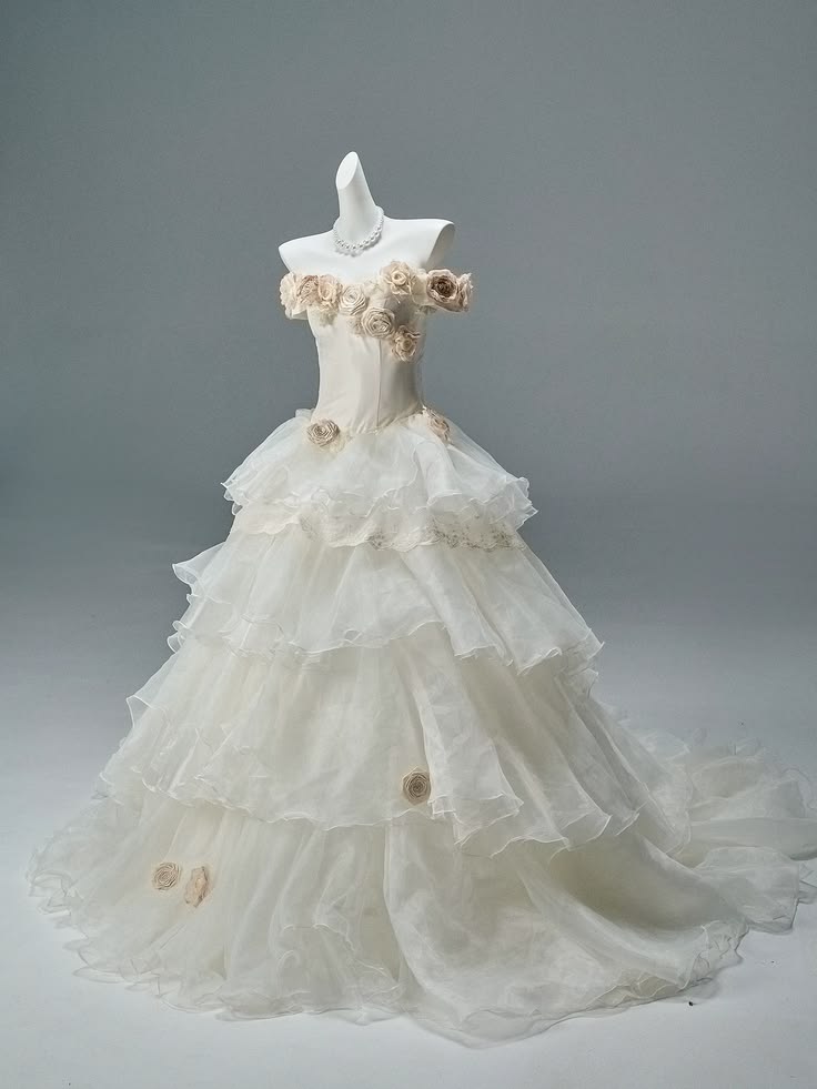 Sweet Ivory Ball Gown Strapless Handmade Flowers Ruffled Tulle Dress Quinceanera Dress 16 L267