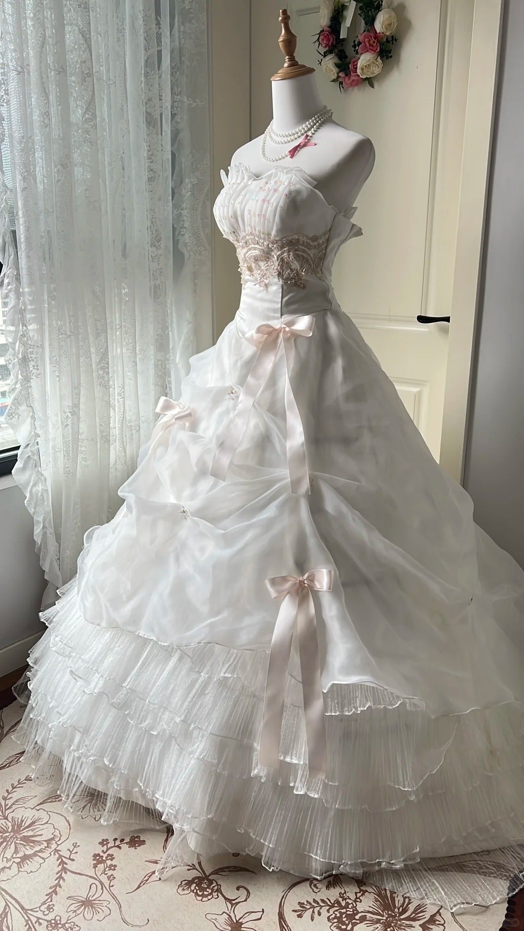 Gorgeous White Ball Gown Strapless Appliques Bow Sequins Tulle Dress Quinceanera Dress 16 L297