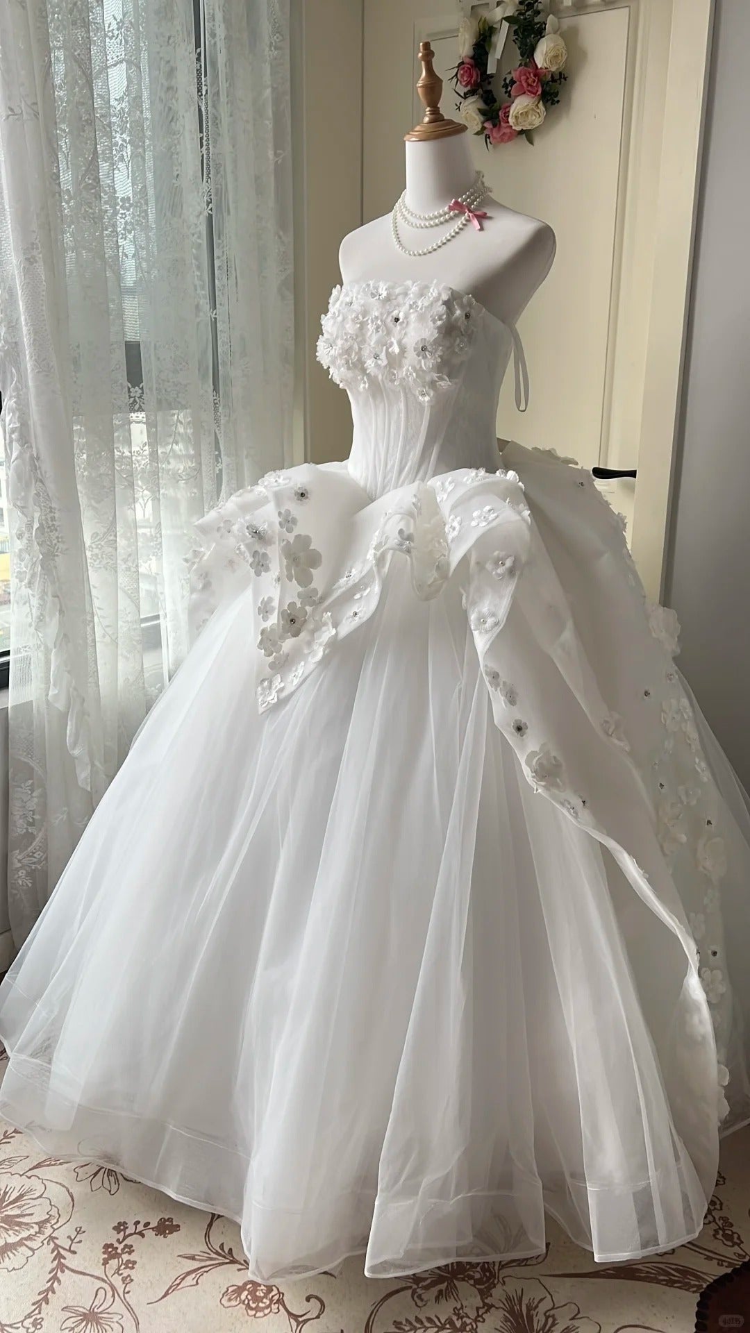 Pretty White Ball Gown Strapless Appliques Beaded Corset Tulle Dress Quinceanera Dress 16 L300