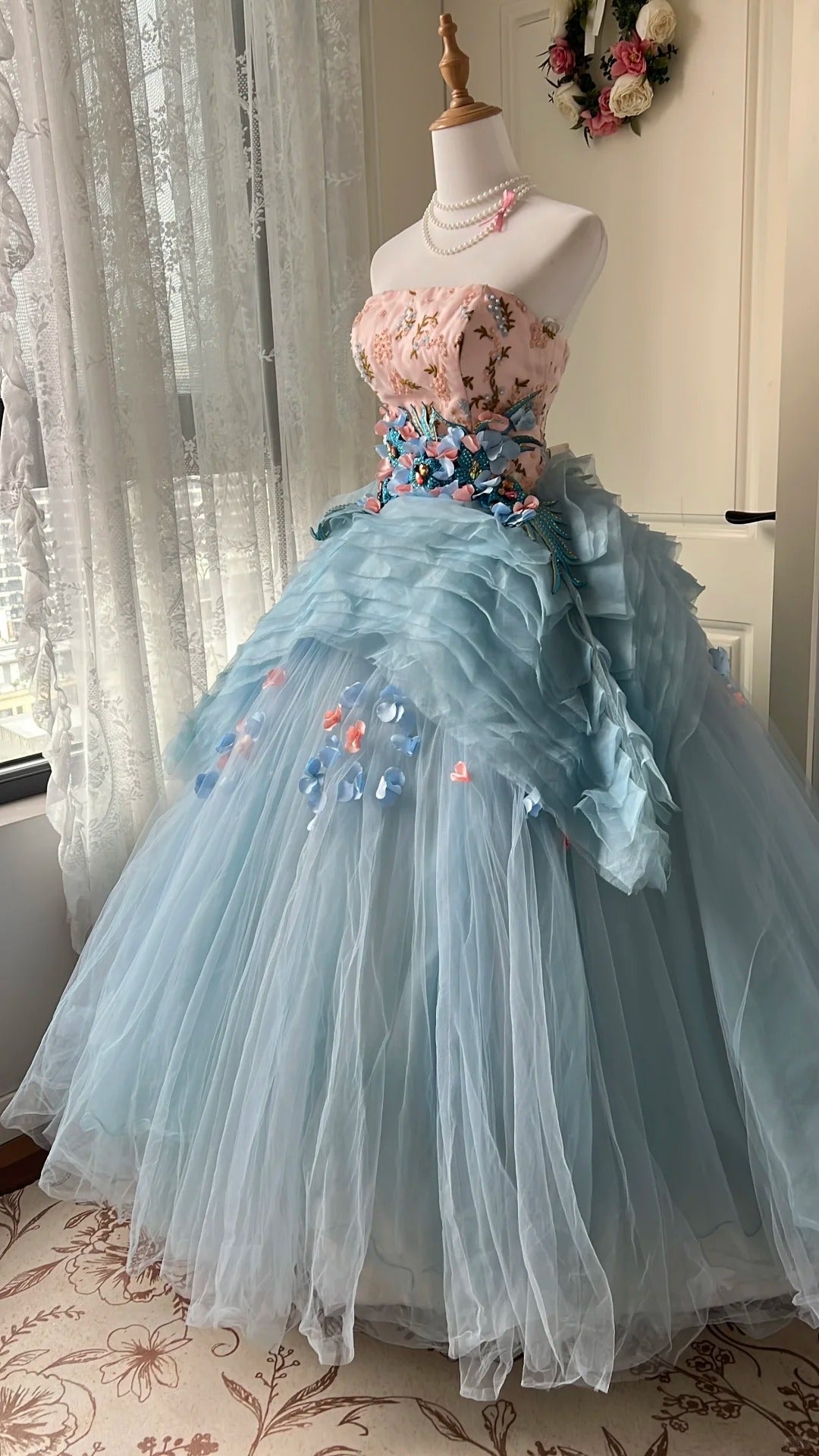 Pretty Blue Ball Gown Strapless Appliques Beaded Rhinestone Tulle Dress Quinceanera Dress 16 L301