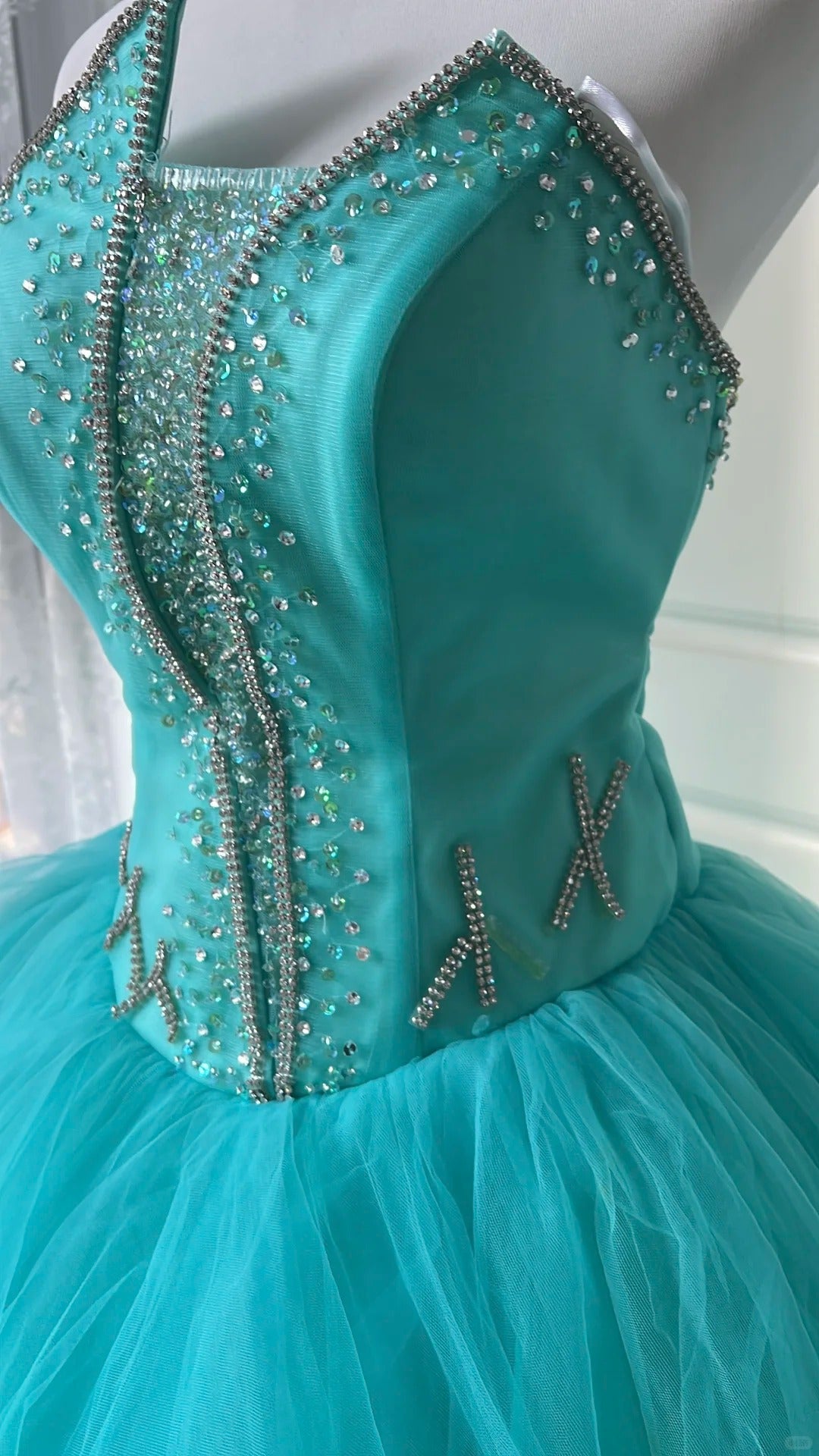 Pretty Turquoise Ball Gown Strapless Rhinestone Sequins Tulle Dress Quinceanera Dress 16 L302