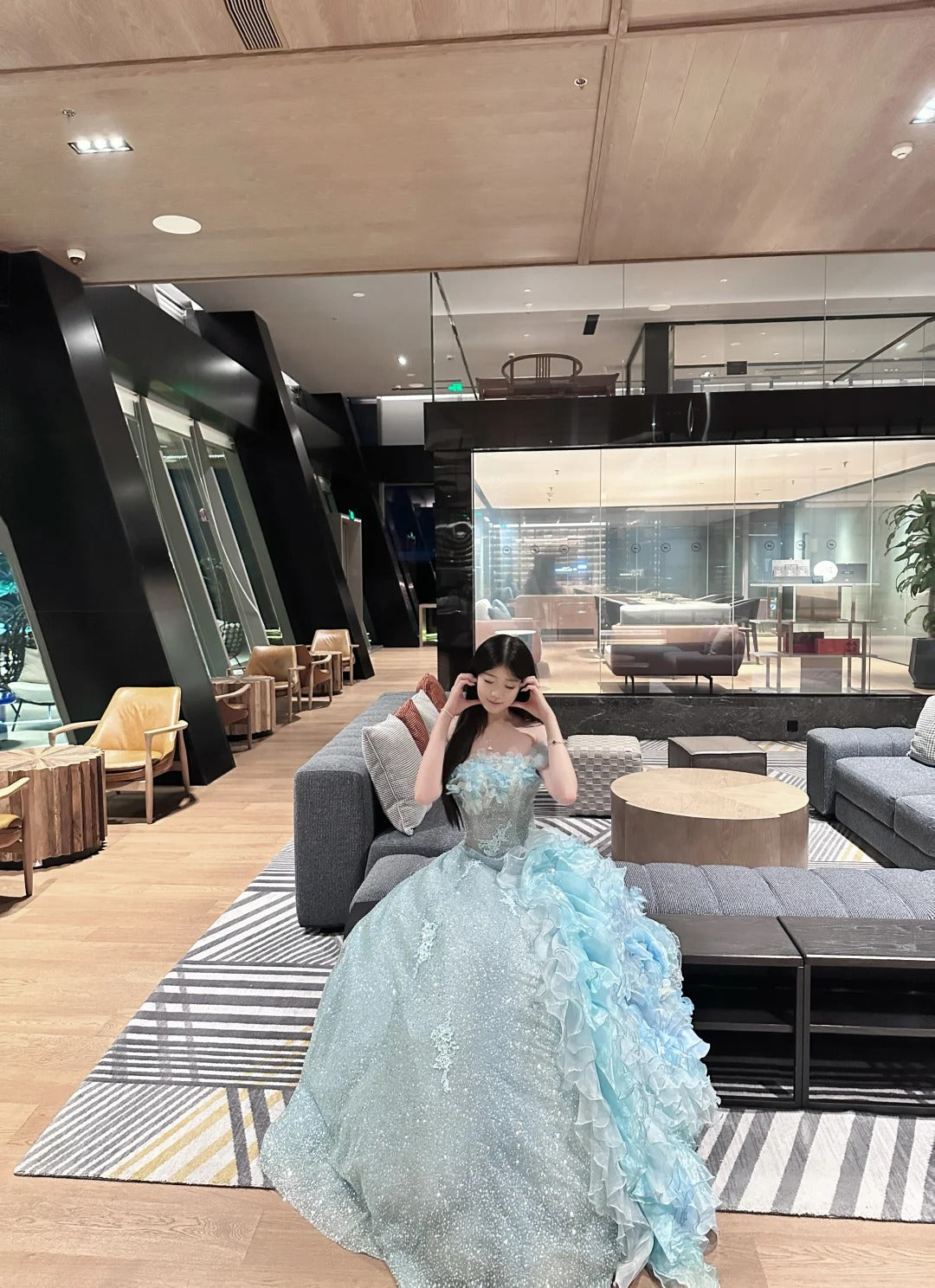 Princess Light Blue Ball Gown Off-The-Shoulder Appliques Sequins Tulle Dress Quinceanera 16 L352
