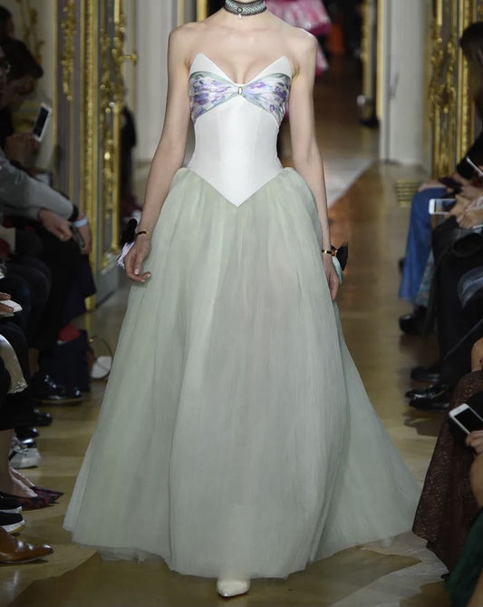 Simple Light Green Ball Gown Sweetheart V-Shaped Waist Tulle Dress Prom Dress L43