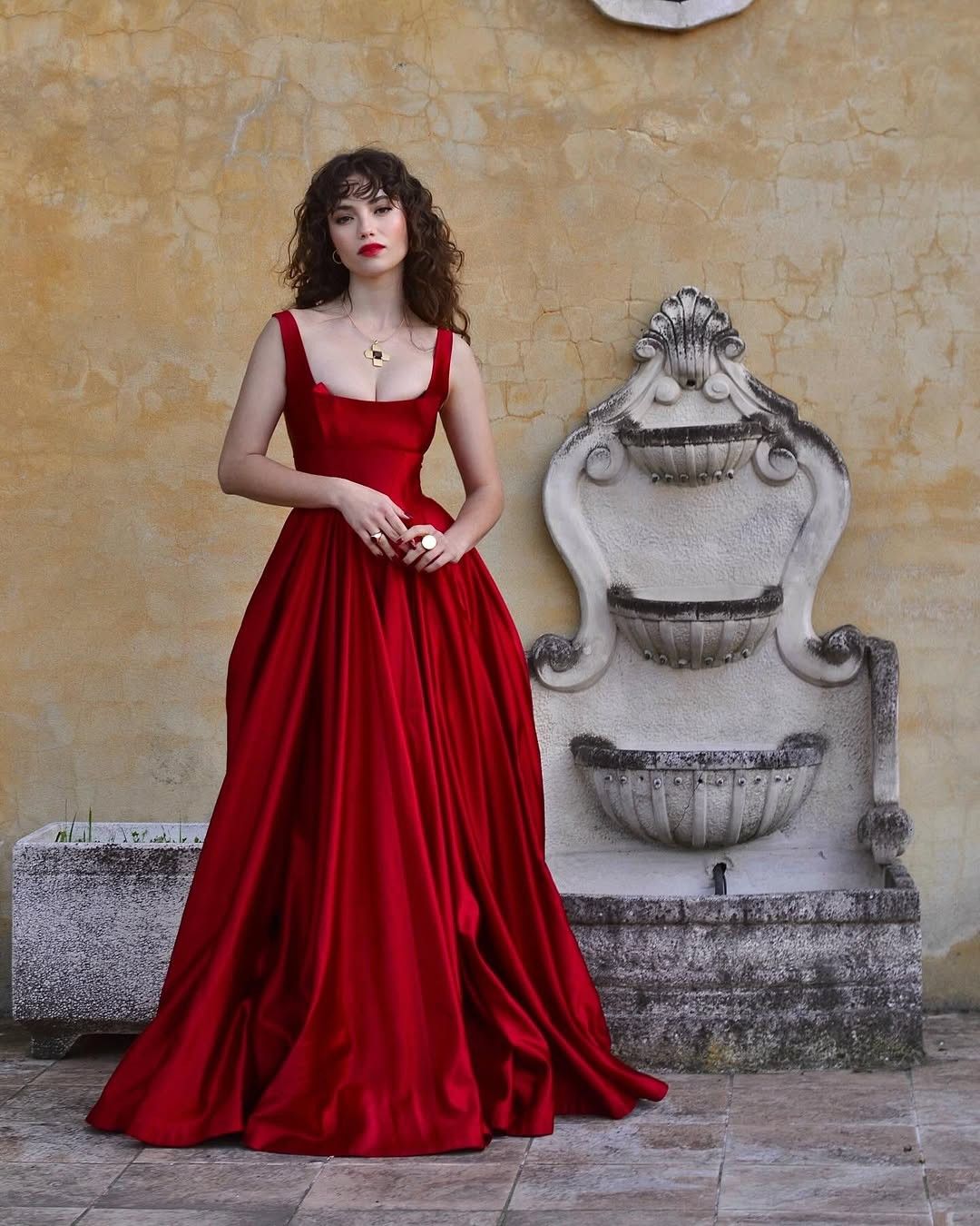Elegant Red Ball Gown Square Neck Ruched Satin Dress Prom Dress Quinceanera Dress 16 L431