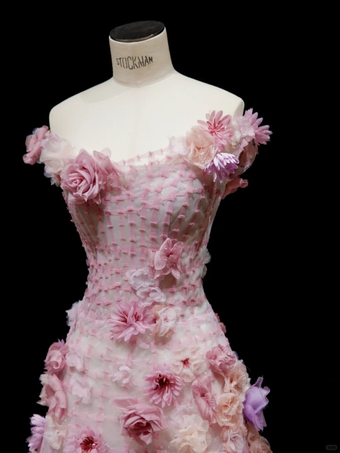 Dreamy Pink A-Line Off-The-Shoulder Handmade Flowers Appliques Tulle Dress Prom Evening Dress L461