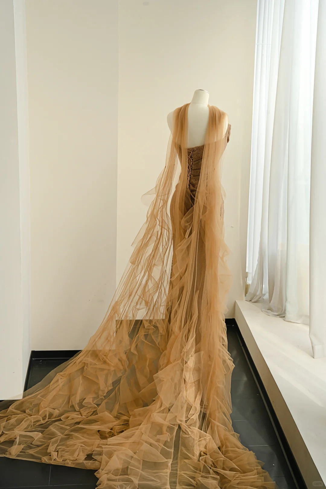 Chic Champagne Sheath Strapless Rhinestone Ruched Tulle Dress Prom Dress Evening Dress L479