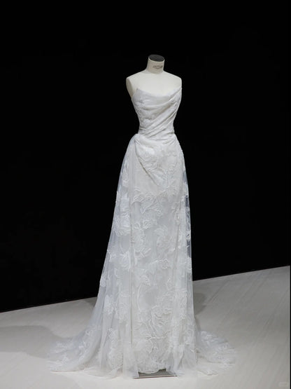 Pretty White Tulle Wedding Dress Strapless A-Line Lace Appliques Ballroom Wedding Dress L493