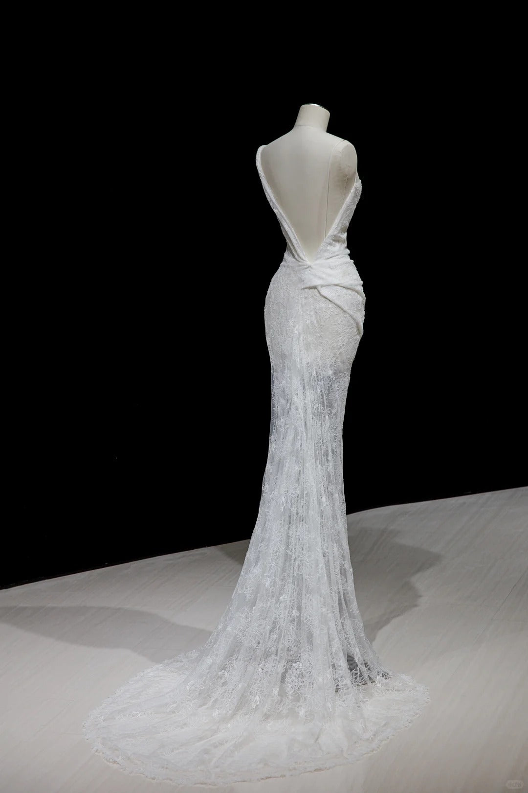 Pretty White Mermaid Asymmetrical Neck Lace Appliques Ruched Tulle Dress Prom Evening Dress L494