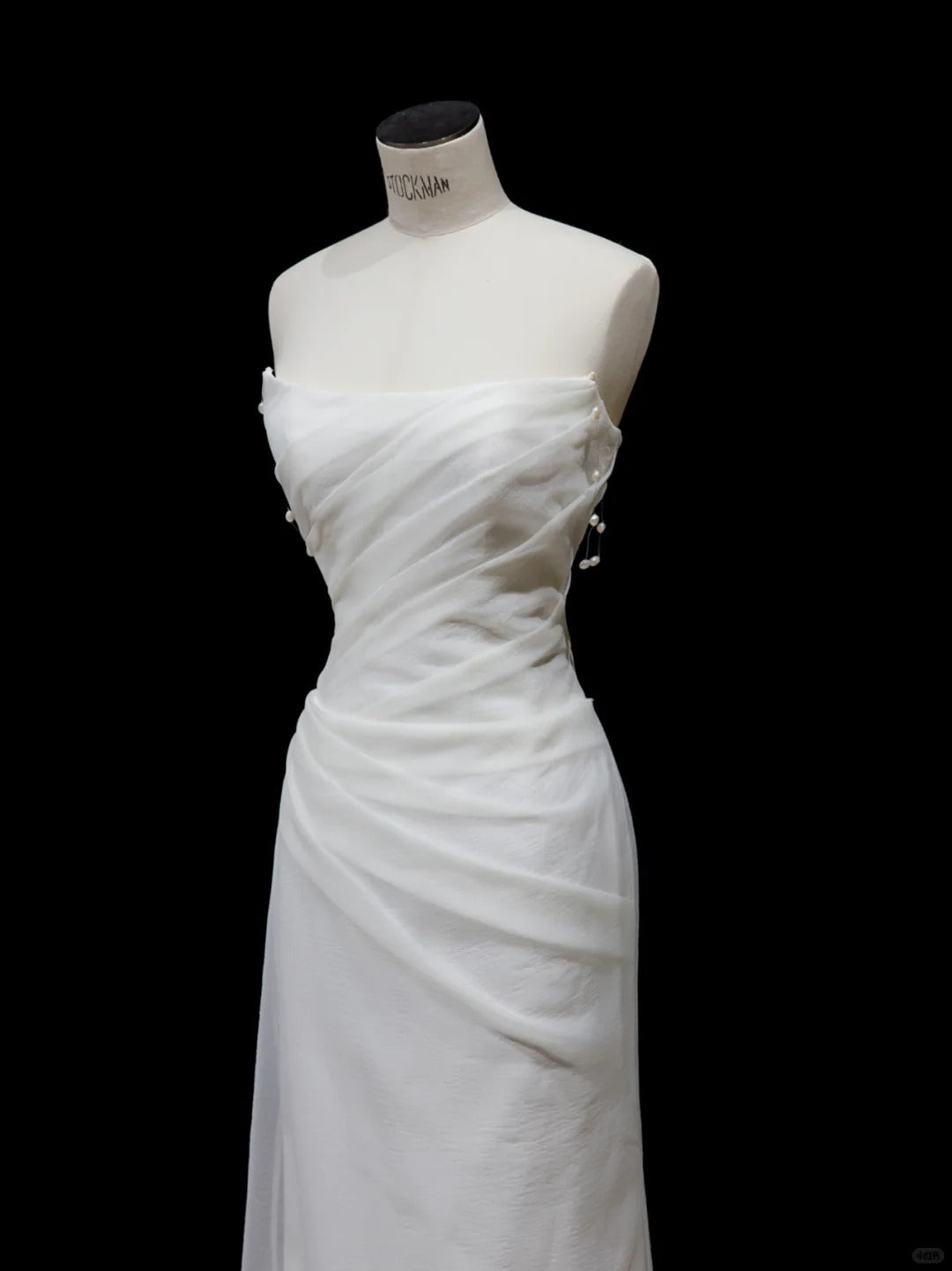Modest White A-Line Off-The-Shoulder Peral Ruched Tulle Dress Prom Dress Evening Dress L497