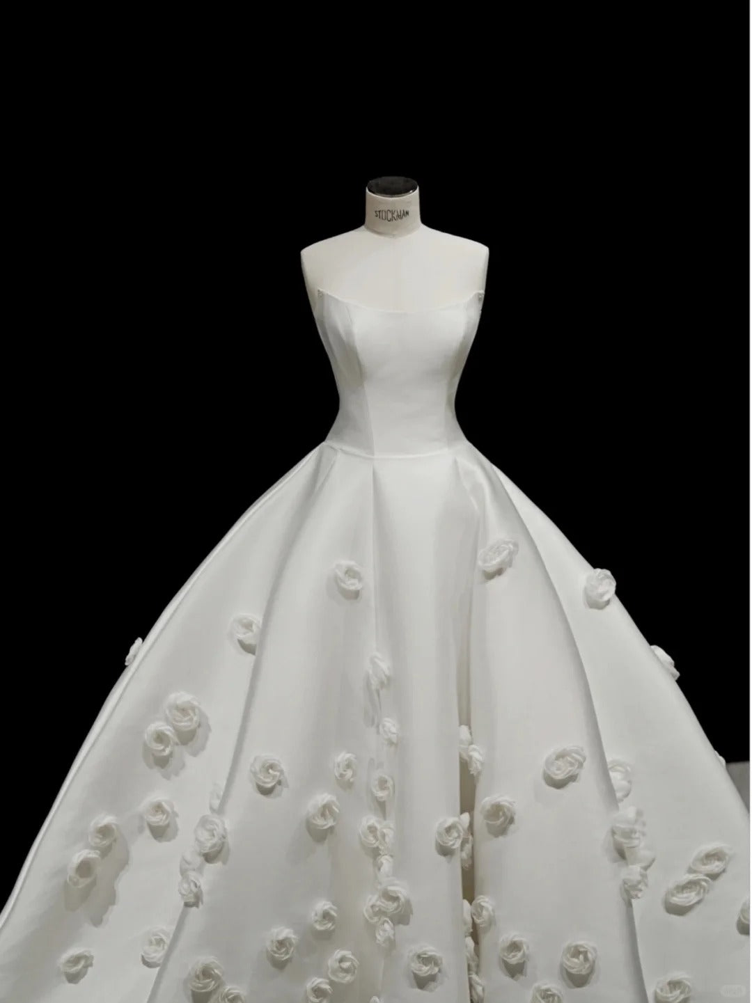 Elegant White Ball Gown Strapless Floral Appliques Matte Satin Dress Quinceanera Dress 16 L499