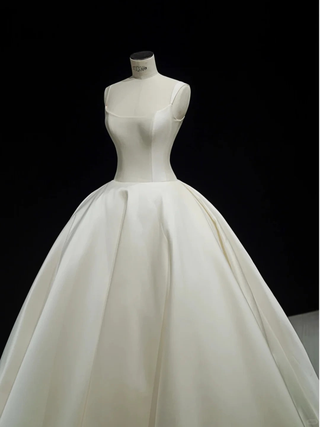 Elegant White Satin Wedding Dress Spaghetti Strap Ball Gown Ruched Church Wedding Dress L504