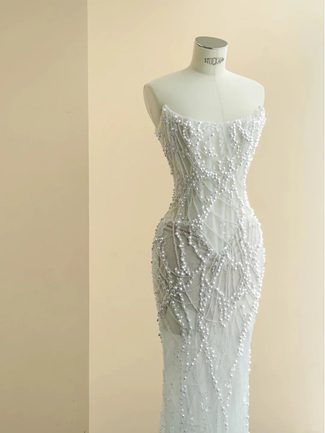 Modest White Tulle Wedding Dress Strapless Mermaid Beaded Sequins Garden Wedding Dress L506