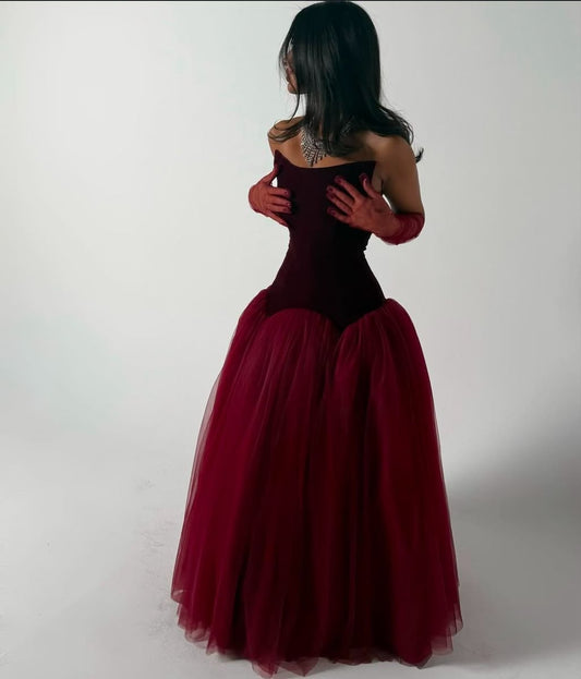 Classy Burgundy Ball Gown Strapless Tulle Dress Prom Dress Quinceanera Dress 16 L529