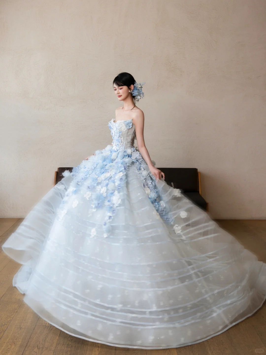 Princess Light Blue Tulle Wedding Dress Sweetheart Ball Gown Floral Appliques Garden Wedding Dress L563