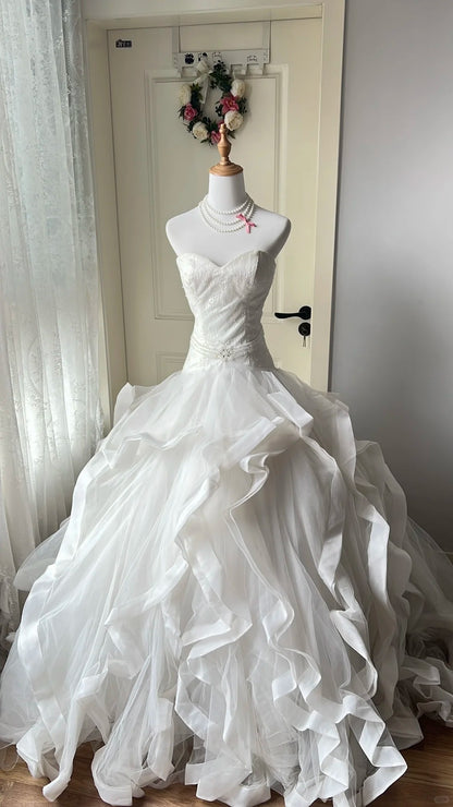 Chic White Ball Gown Sweetheart Lace Appliques Beaded Tulle Dress Quinceanera Dress 16 L570