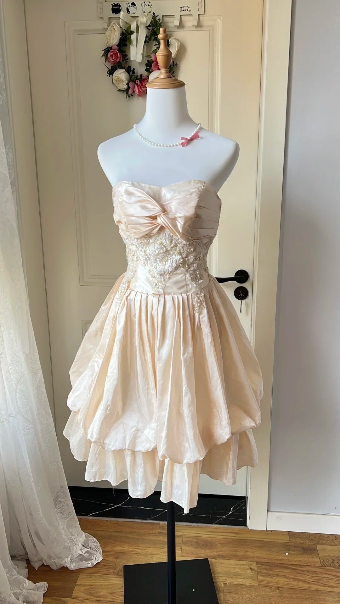 Pretty Champagne A-line Strapless Appliques Beaded Ruched Satin Dress Homecoming Dress L571