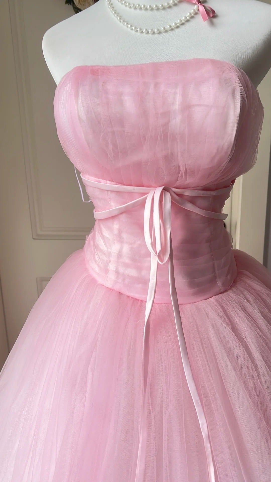Feminine Pink Ball Gown Strapless Lace-Up Back Tulle Dress Quinceanera Dress 16 L574