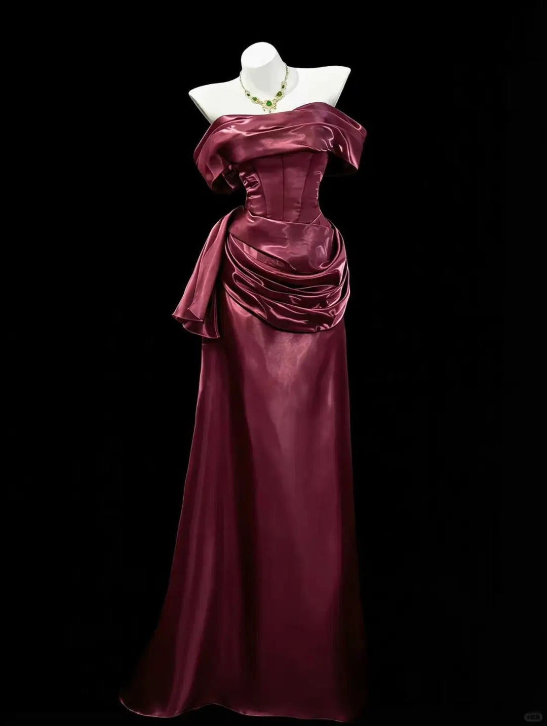 Chic Dark Red A-Line Off-The-Shoulder Ruched Corset Satin Dress Prom Evening Evening Dress L587