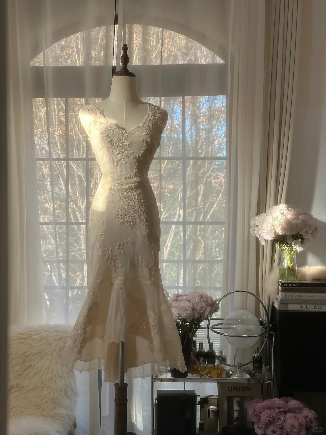 Pretty Ivory Mermaid Dress V-Neck Lace Floral Appliques Tulle Dress Prom Evening Dress L69