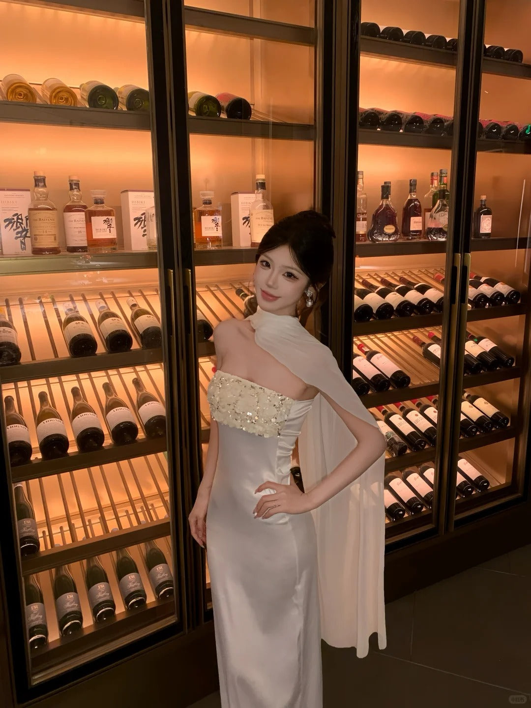 Elegant White Sheath Strapless Rhinestone Sequins Satin Dress Prom Evening Dress L70
