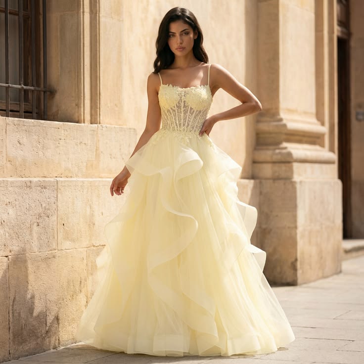 Elegant Pastel Yellow Spaghetti Strap Appliques Ruffled Tulle Prom Dress M040