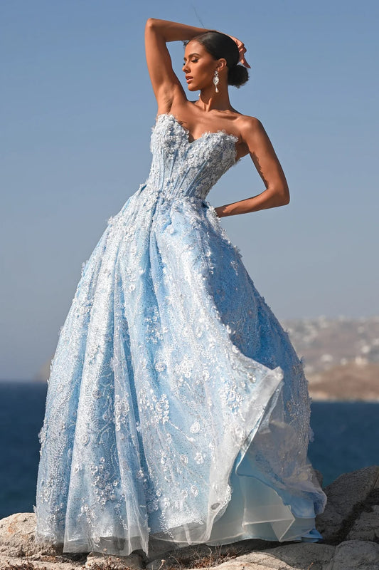 Pretty Light Blue Ball Gown Sweetheart Lace Floral Appliques Beaded Tulle Quinceanera  Prom Dress M055