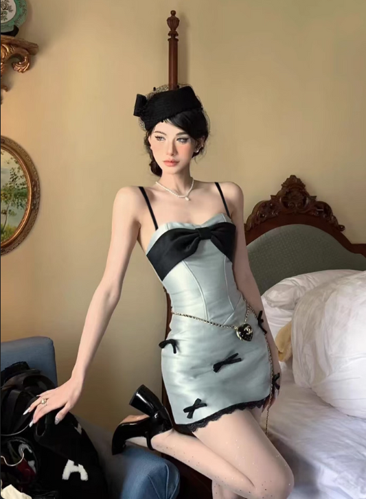 Cute Spaghetti Straps Birthday Party Dress Mini Homecoming Dress with Bowknot D1739