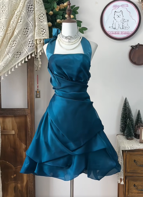 Elegant Halter Sleeveless Gathers Stretch Satin A Line Dress Homecoming Dress Prom Dress  D1753