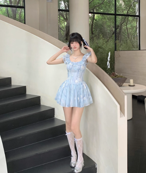 Seaside Lace Square Neckline Ruffle Floral Mini Ball Gown Sweet 16 Dress Homecoming Dress D1755