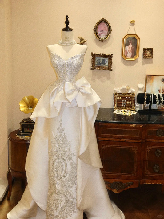 Gorgeous Sweetheart Neckline Swarovski Crystal Handmade Bowknot Train Wedding Dress Prom Dress  D1770