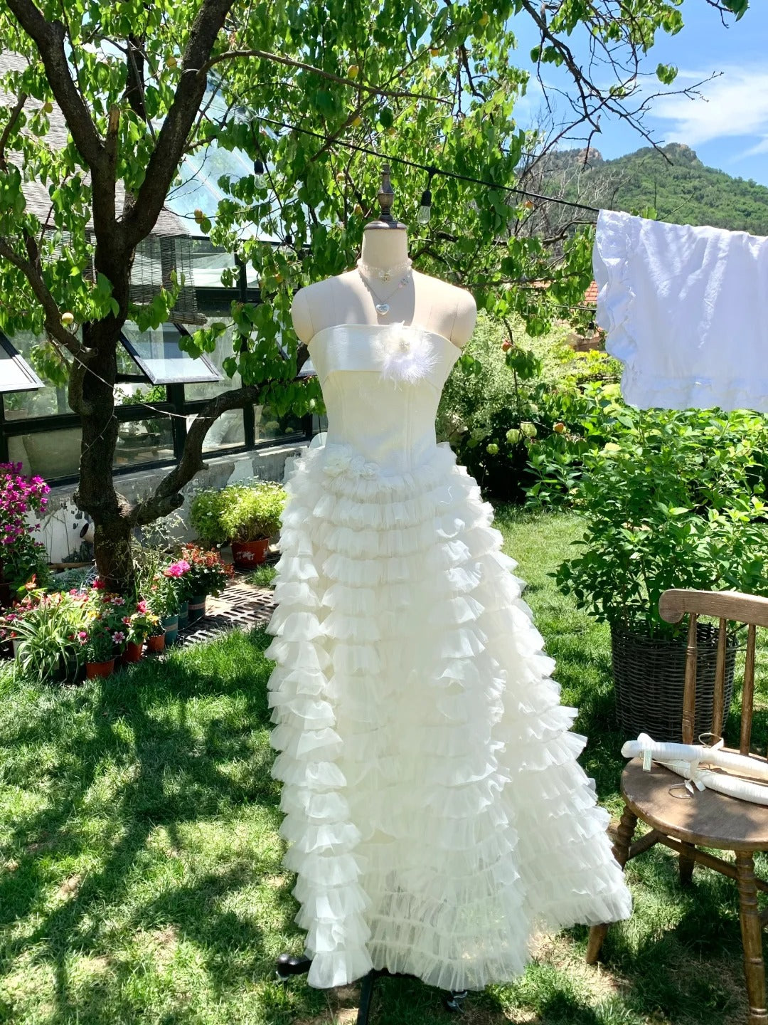 Pretty Bateau Sleeveless A  Line Feather Flower Tiered Tulle Long Homecoming Dress Birthday Outfits   D1780