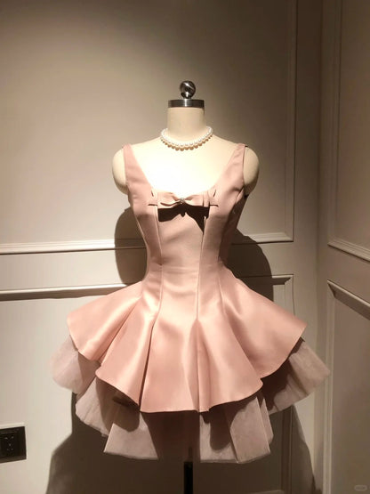 Sweet Straps Crew Neck Tiered Ruffle Short outfits Ball Gown Homecoming Dress with Bowknot   D1783