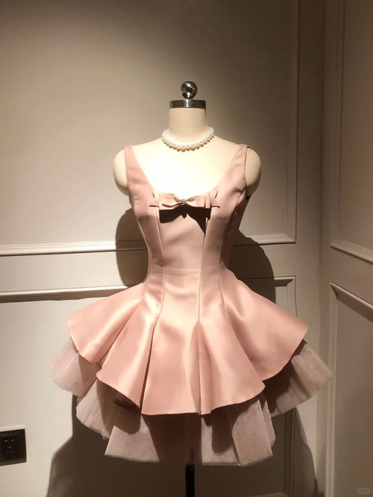 Sweet Straps Crew Neck Tiered Ruffle Short outfits Ball Gown Homecoming Dress with Bowknot   D1783