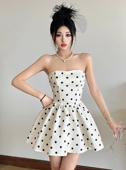 Cute A Line Strapless Polka Dots Pleated Short Dating Dress Summer Dress Party Dress Women Dress with Bowknot D1831