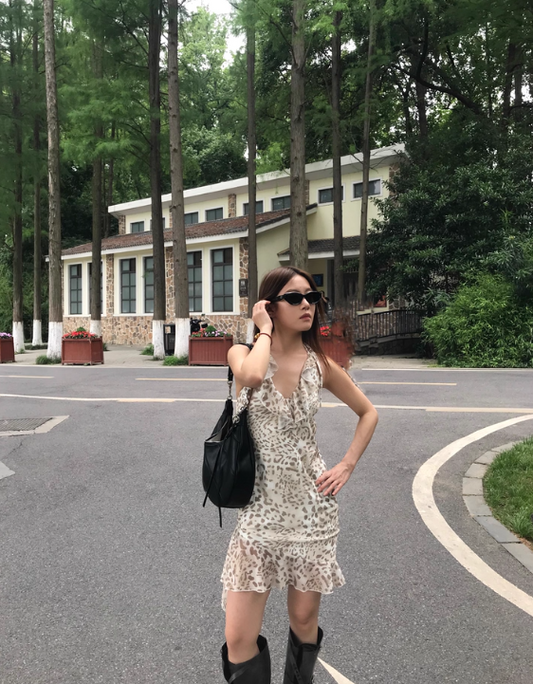 Seaside V-neck Halter Leopard Print Short Skirt Summer Dress Women Dress with Asymmetrical Hem D1832