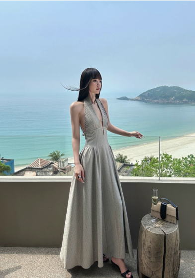 Fashion Suspender V-neck Backless Pleated Polka Dot Maxi dress Women Summer Date Dress   D1852