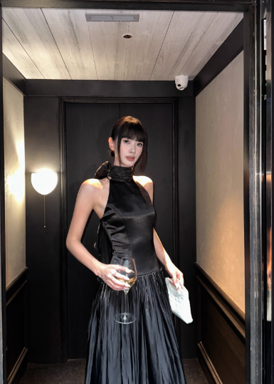 Elegant Halter Backless Pleated Ankle Length Women Birthday Party Dress Date Dress   D1854