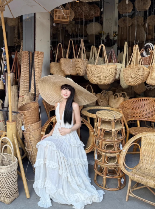 Island Style Halter Backless Tiered Pleated Beach Vacation Dress Women Summer Long Dress D1861