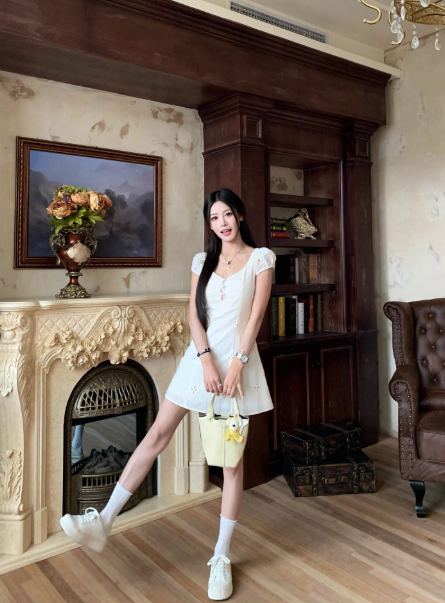 Cute A Line V-neck Floral Short Summer Skirt Women Date Dress  D1911