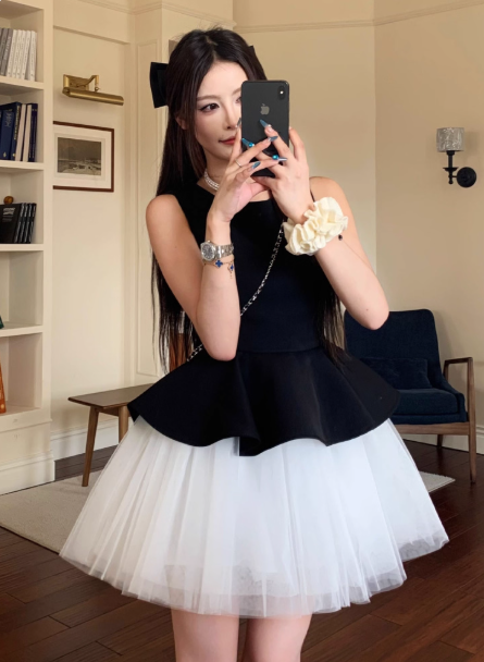 Sweet Crew Neck Pleated Tulle Short Skirt Princess Dress Summer Women Date Dress  D1921