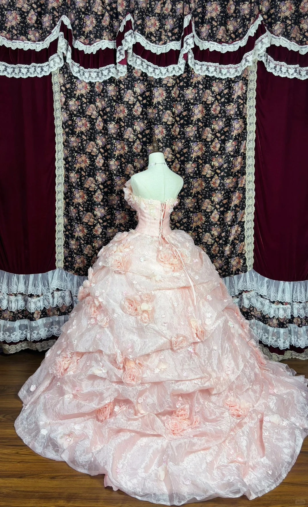 Gorgeous Strapless Flowers Tiered Tulle Ball Gown Quinceanera Dress Prom Dress Evening Dress D1984