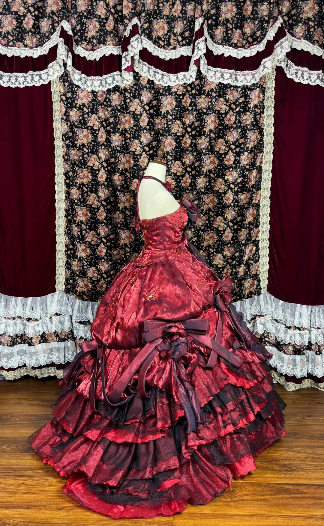 Gorgeous Strapless Flower Crystal Pleated Tiered Ball Gown Birthday Quinceanera Dress Prom Dress Evening Dress D1987