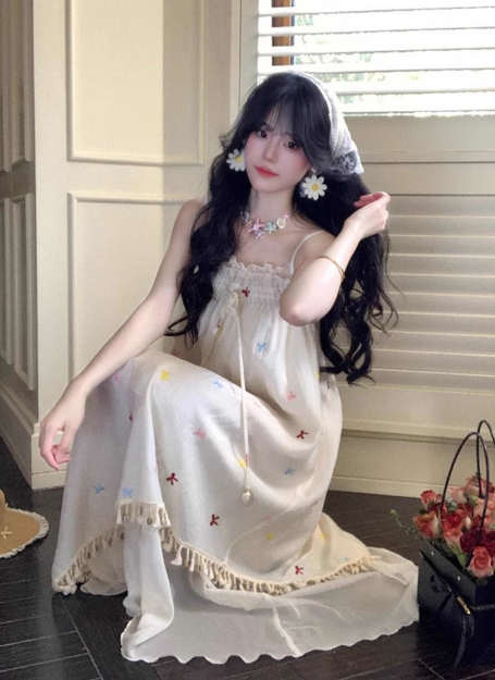 Vacation Spaghetti Straps Pleated Bowknot Embroidered Asymmetrical Hem Maxi Summer Dress Women Dress D2000