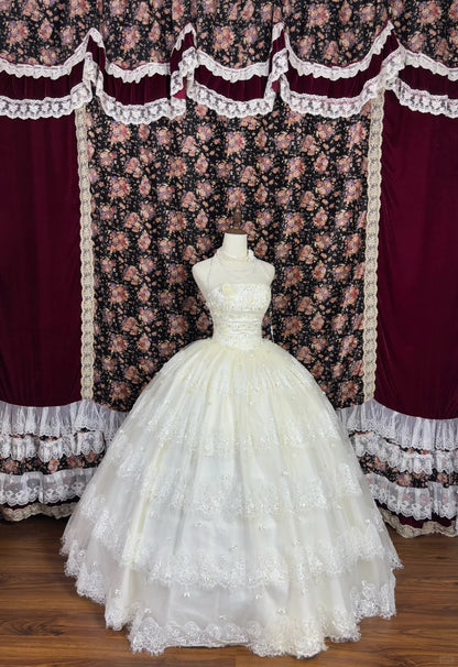 Beauty Strapless Flower Bowknot Rhinestone Lace Pleated Ball Gown Quinceanera Dress Birthday Dress Prom Dress D2011