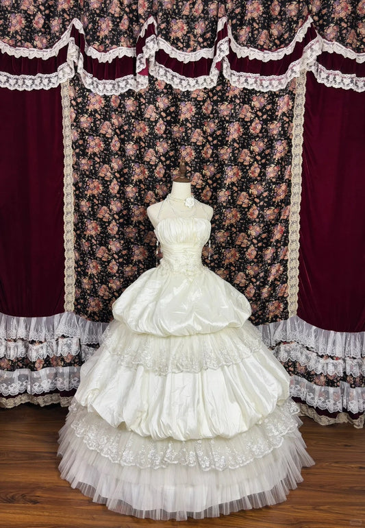 Elegant Strapless Embroidered Flower Beading Lace Pleated Tiered Ball Gown Quinceanera Dress Birthday Dress Prom Dress D2012