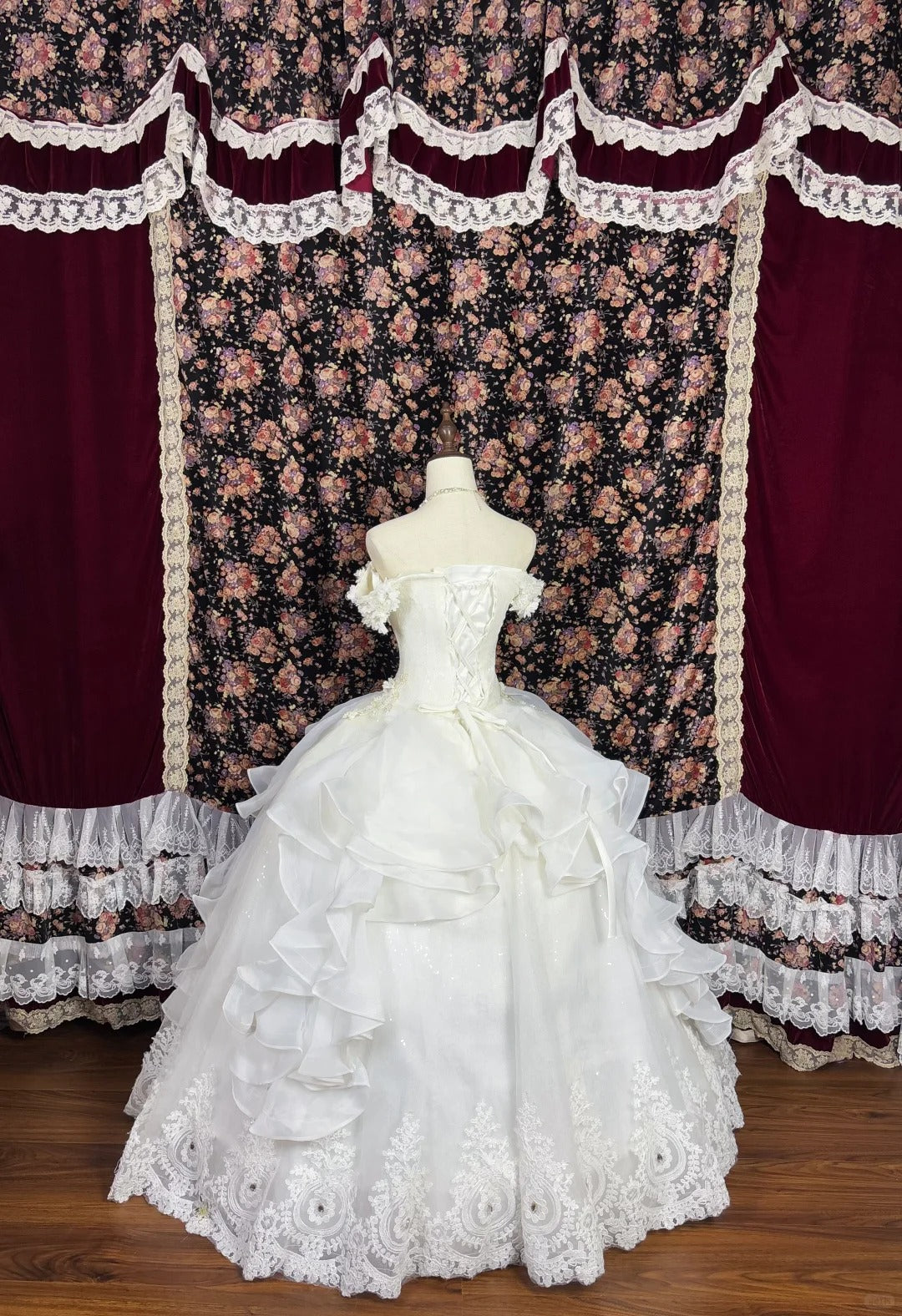 Elegant Off the Shoulder Flower Lace Crystal Ruffle Ball Gown Quinceanera Dress Birthday Dress Prom Dress D2013