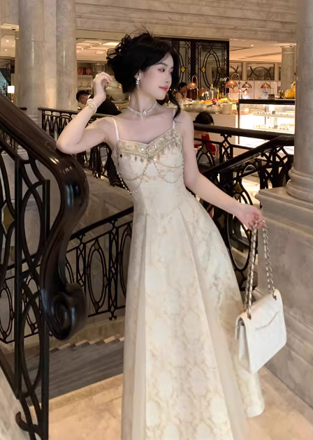 Vintage A Line Spaghetti Straps Sequins Printing Long Skirt Women Dress Summer Date Dress    D2021