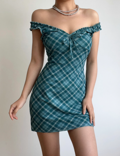 Vintage Off the Shoulder Pleated Checkered Short Skirt Women Dress Summer Date Dress    D2035
