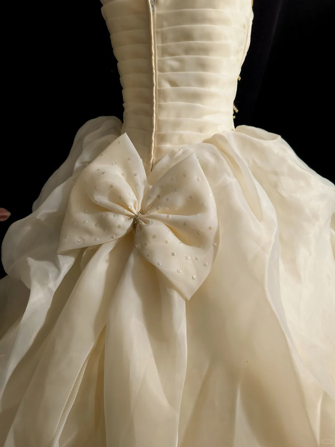 Elegant Strapless Rhinestone Pleated Tiered Tulle Ball Gown Sweet 16 Dress Birthday Party Dress Prom Dress D2070