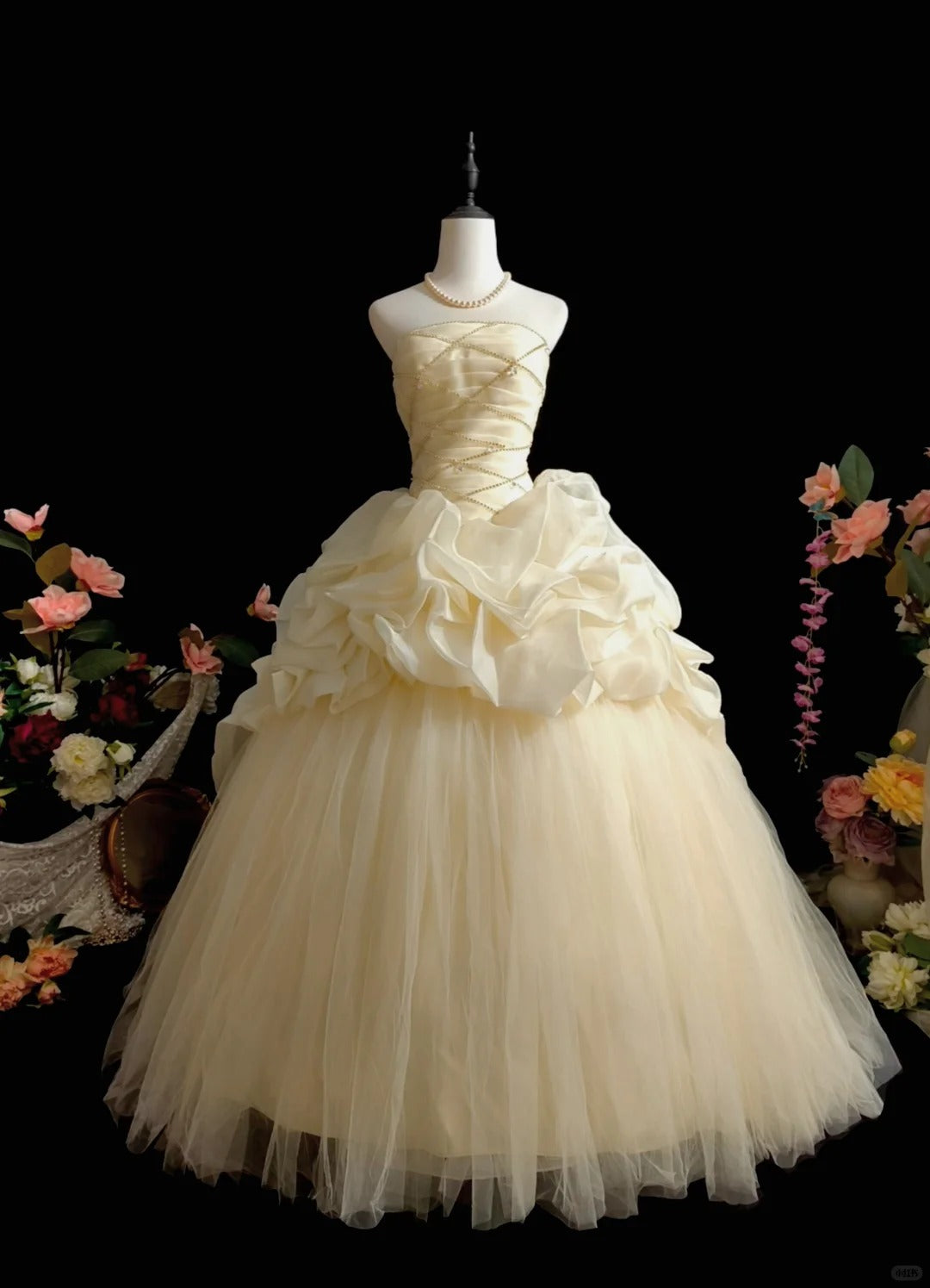 Elegant Strapless Rhinestone Pleated Tiered Tulle Ball Gown Sweet 16 Dress Birthday Party Dress Prom Dress D2070